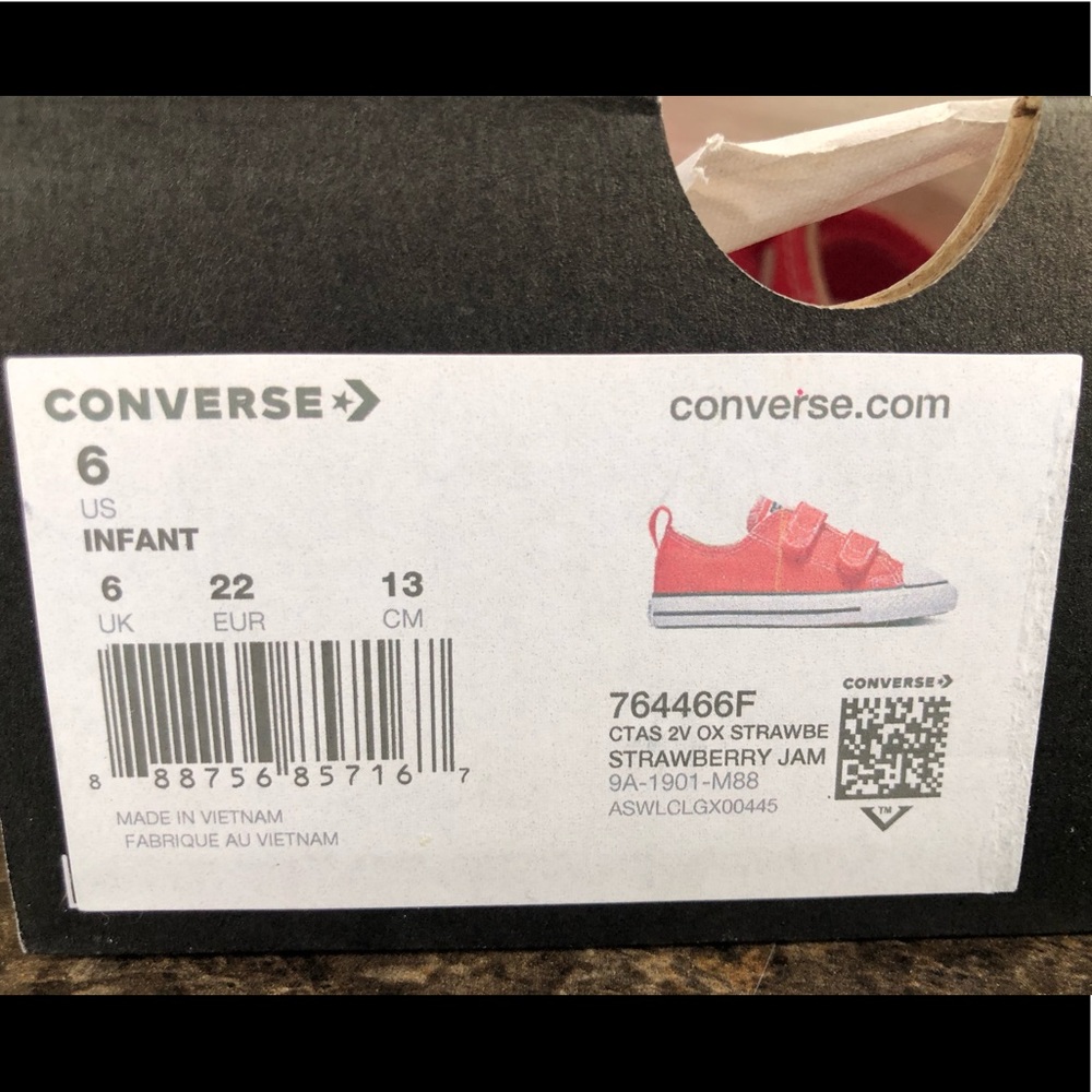 NEW  Converse Toddler All Star 2V Casual Sneakers - Picture 11 of 14